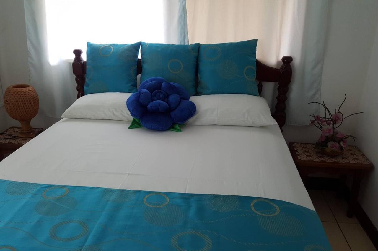 Gigi'S Self Catering Apartment Port Glaud Luaran gambar
