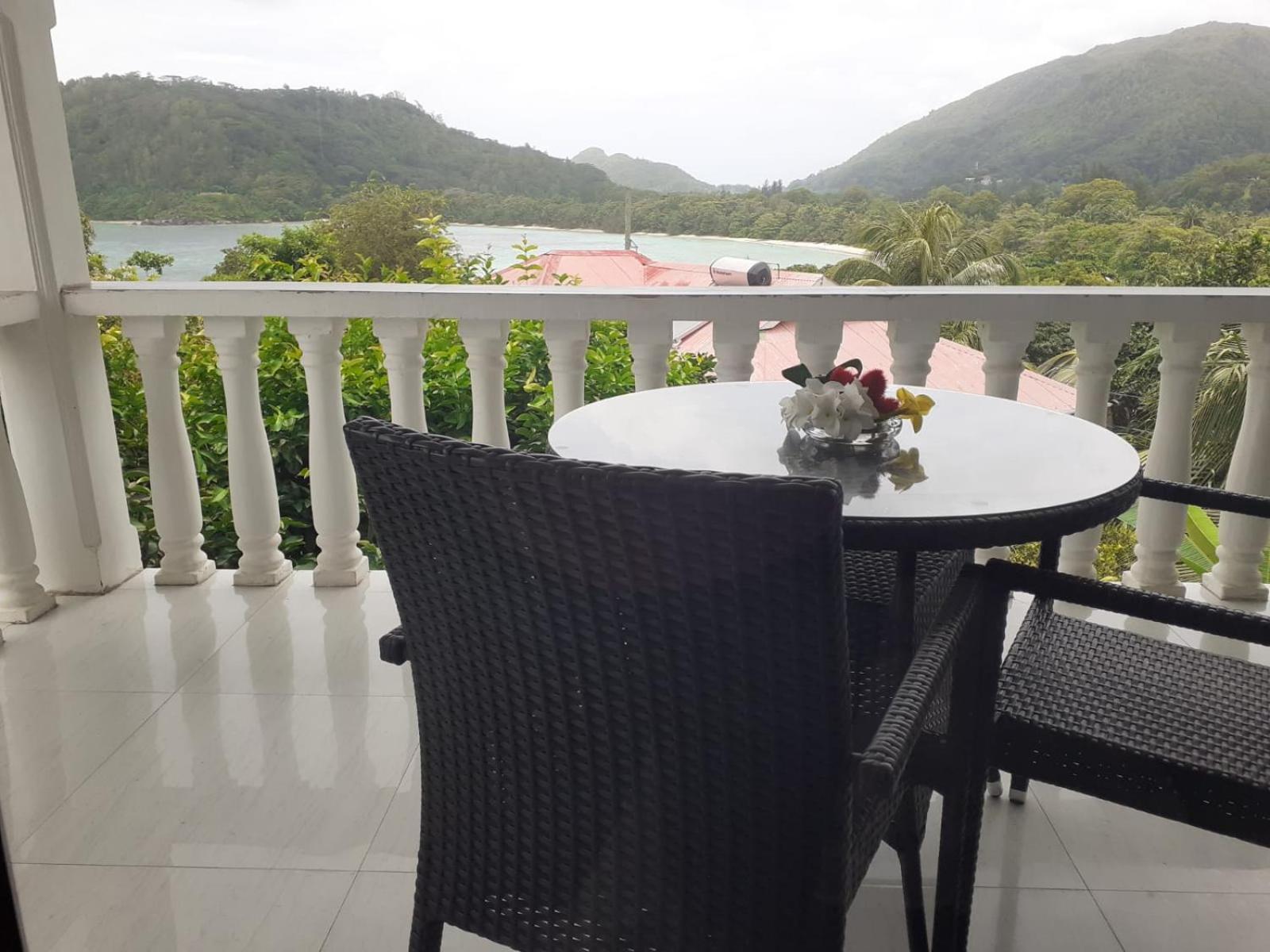 Gigi'S Self Catering Apartment Port Glaud Luaran gambar