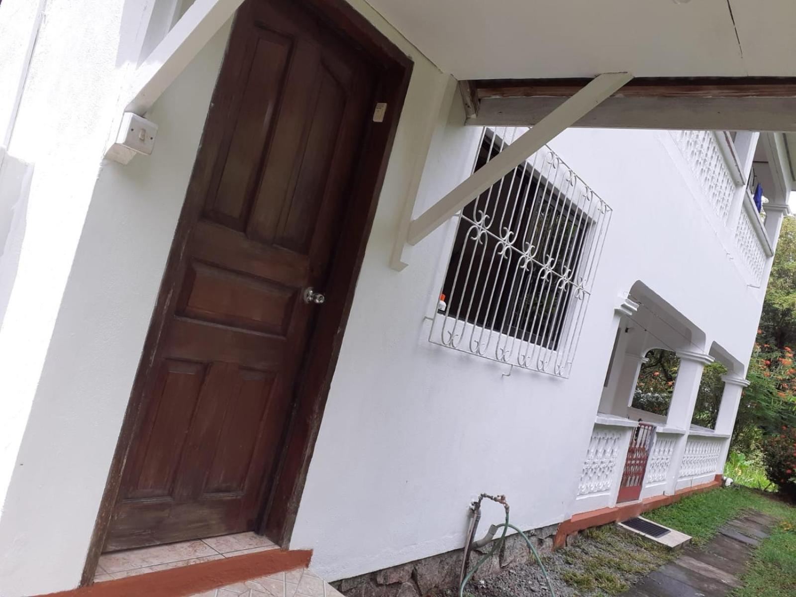 Gigi'S Self Catering Apartment Port Glaud Luaran gambar