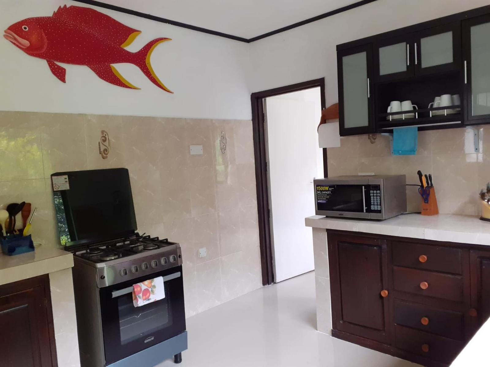 Gigi'S Self Catering Apartment Port Glaud Luaran gambar