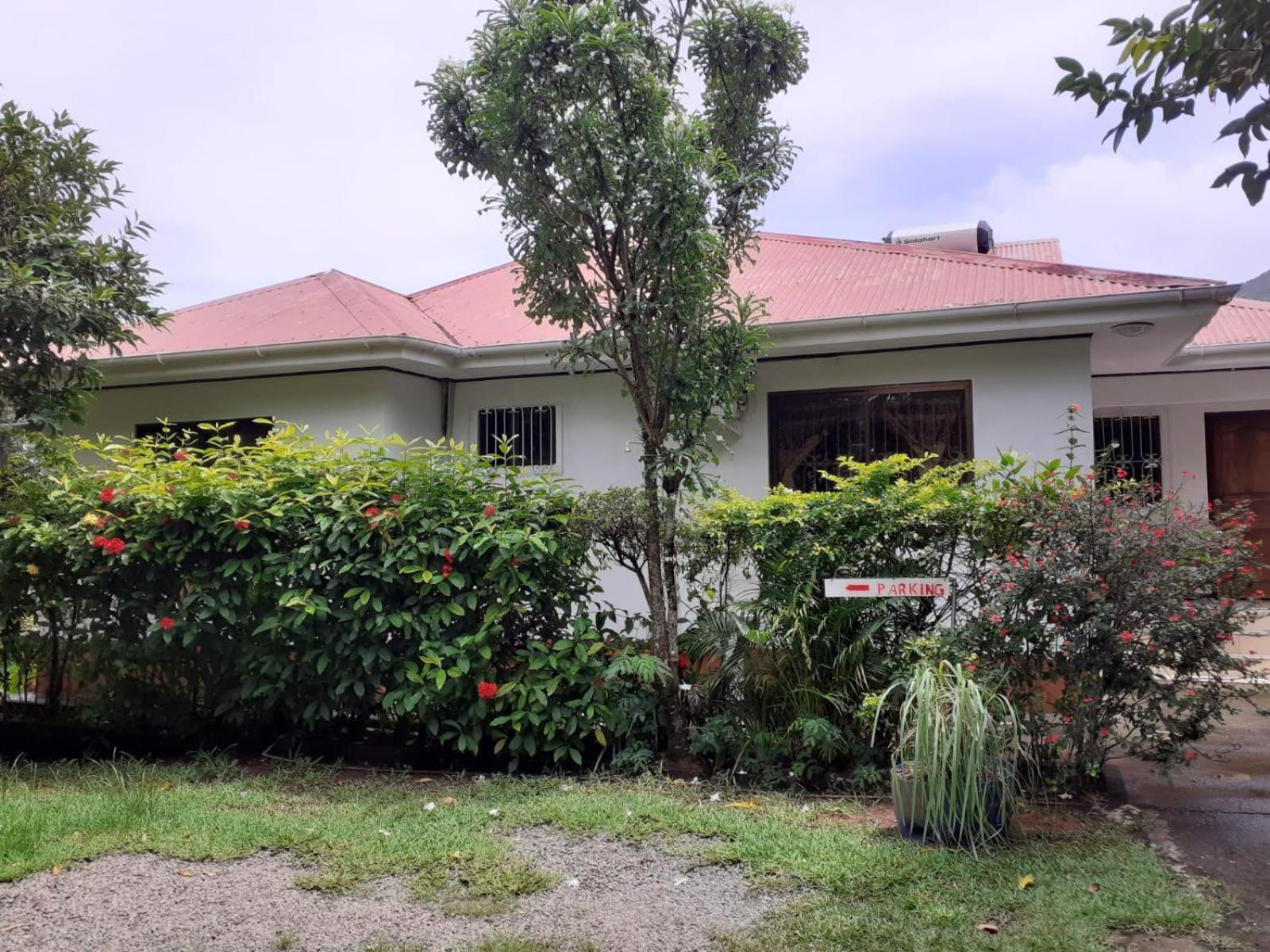 Gigi'S Self Catering Apartment Port Glaud Luaran gambar