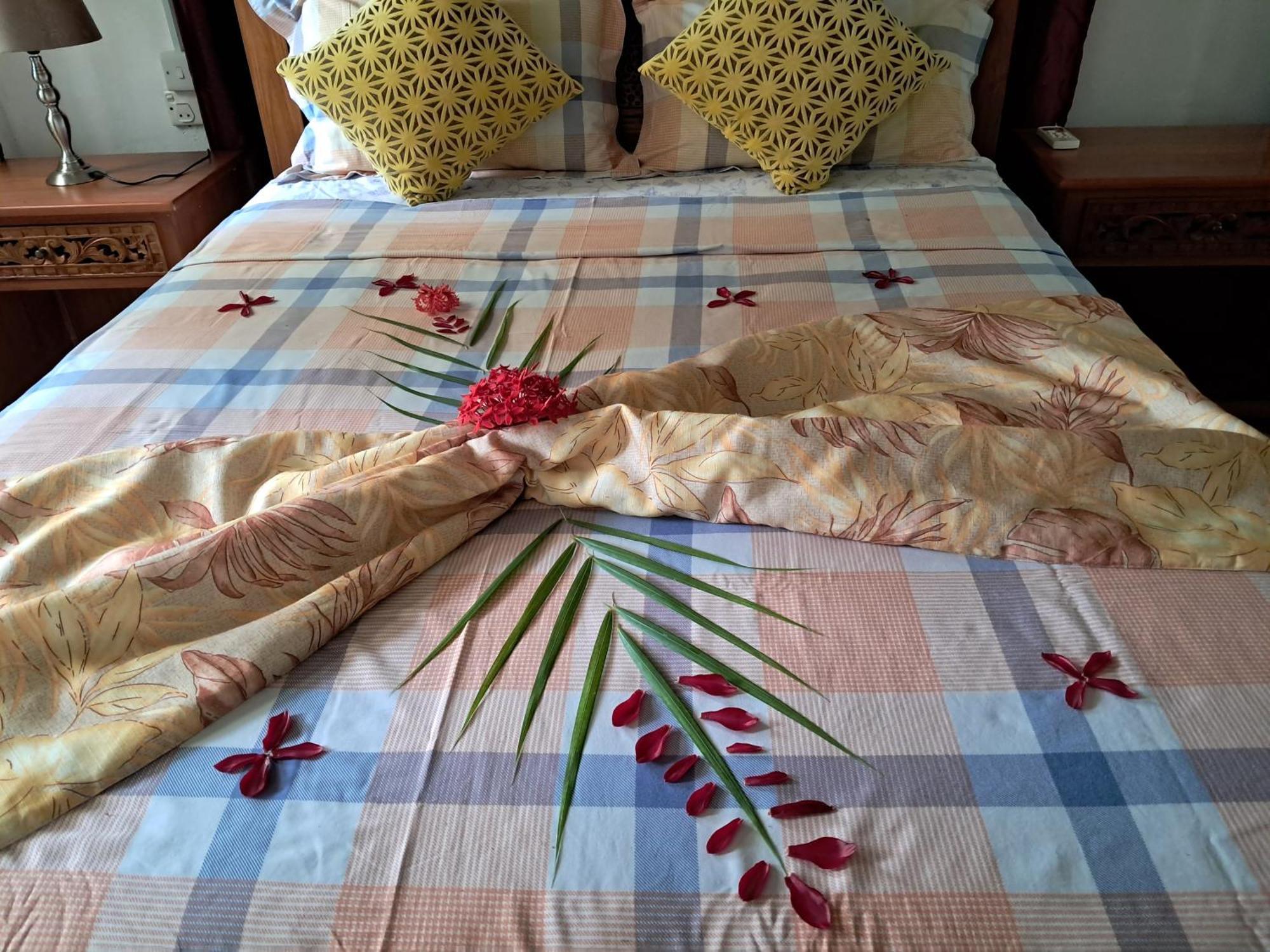 Gigi'S Self Catering Apartment Port Glaud Luaran gambar
